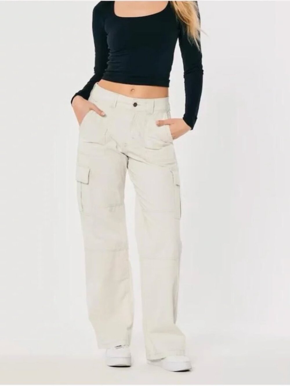 Hollister High-Rise Vintage Baggy Cargo Pants In Cream 10R/11R W30R